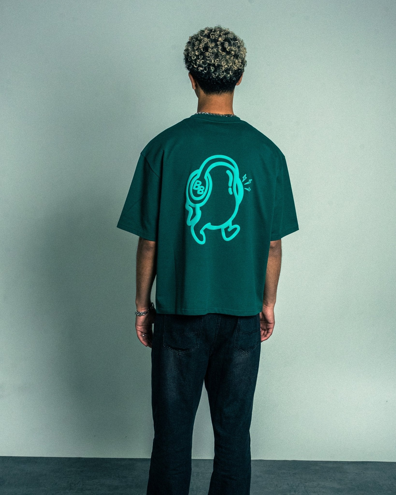 GREEN BEAN BOXY TEE - Buzzin Beans